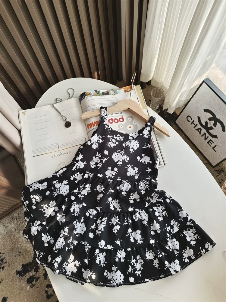 Black flowers [slightly smaller]