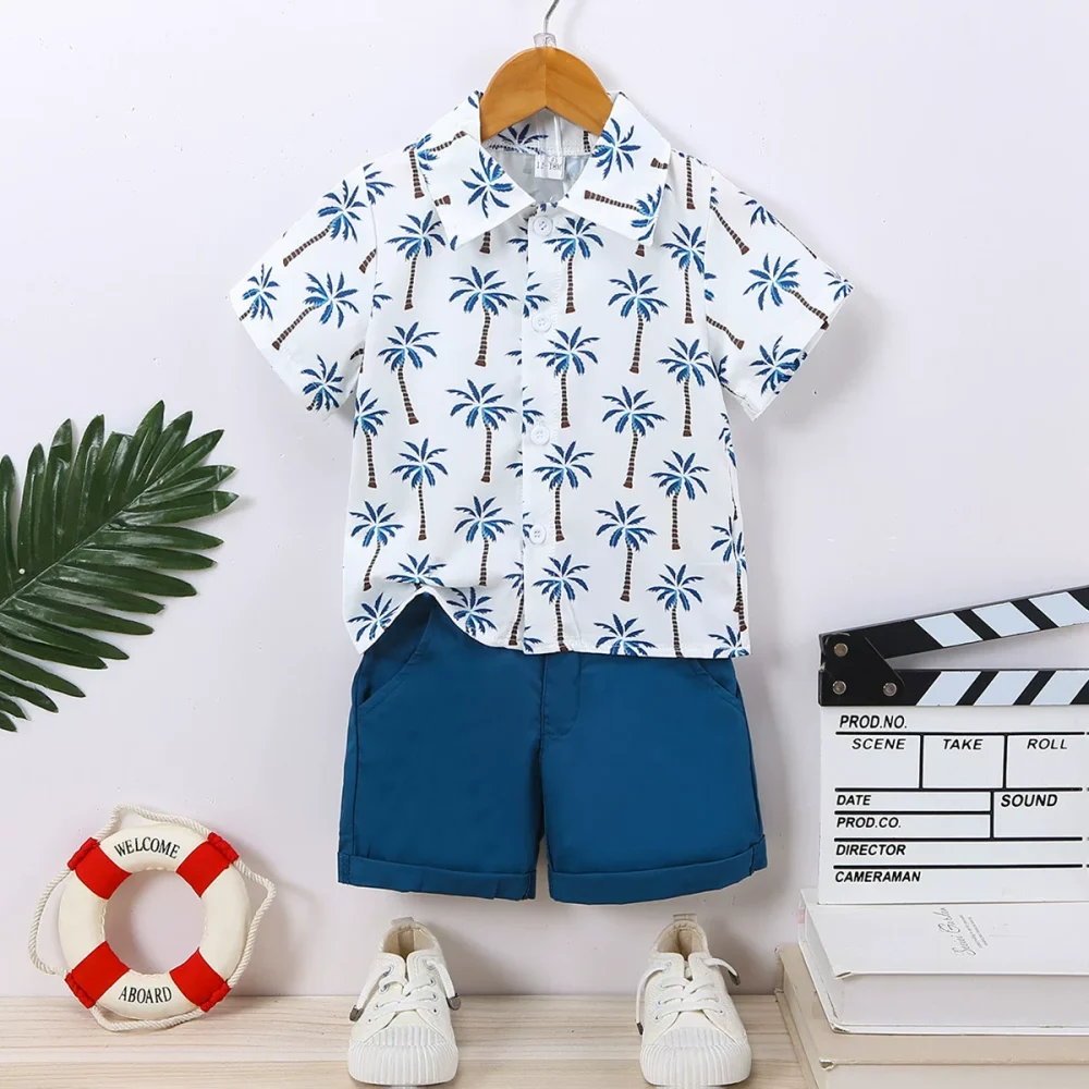 White short-sleeved shirt shorts