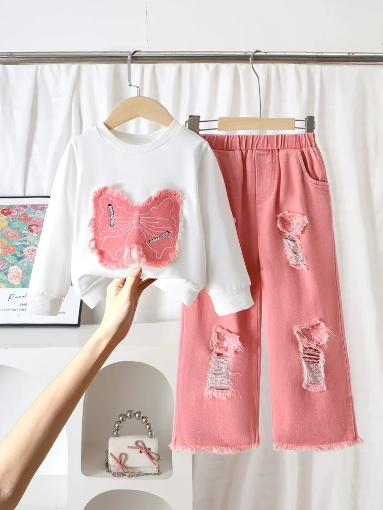 Pink long-sleeved two-piece set sweatshirt and trousers