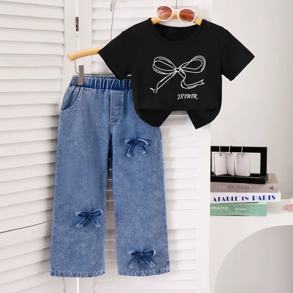 Black two-piece short-sleeved jeans