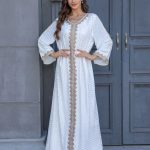 Elegant, lightweight abaya with a relaxed fit and graceful flow.